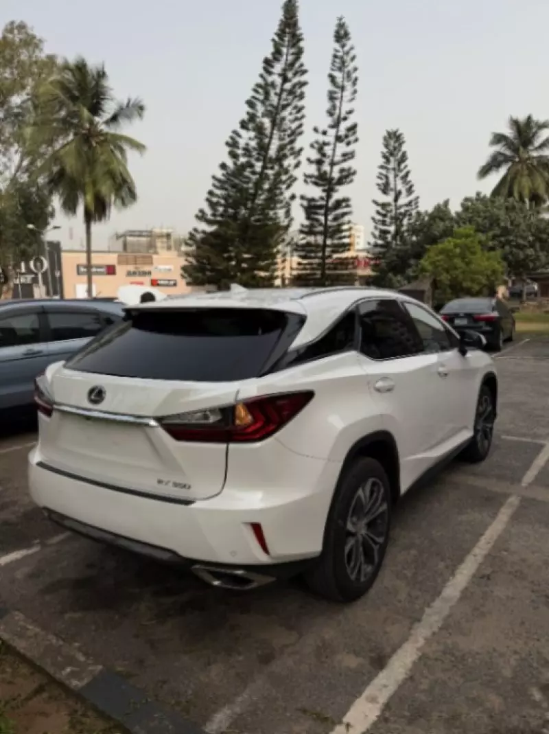 Lexus RX   - 2016