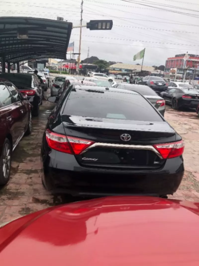 TOYOTA Camry   - 2015