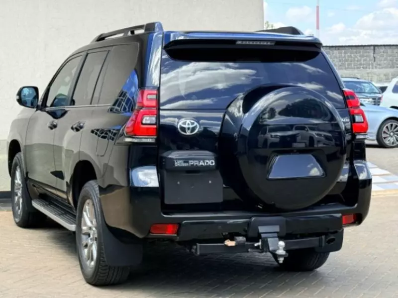 Toyota Land Cruiser Prado   - 2019