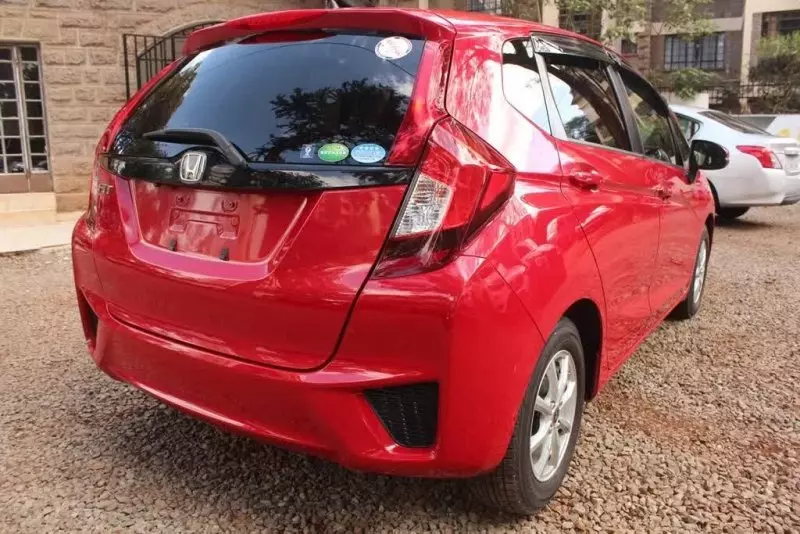 Honda Fit   - 2016