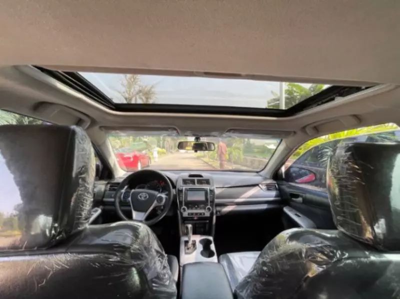 Toyota Camry   - 2012