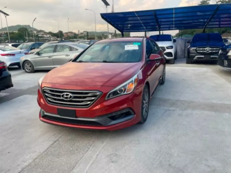 Hyundai Sonata   - 2015