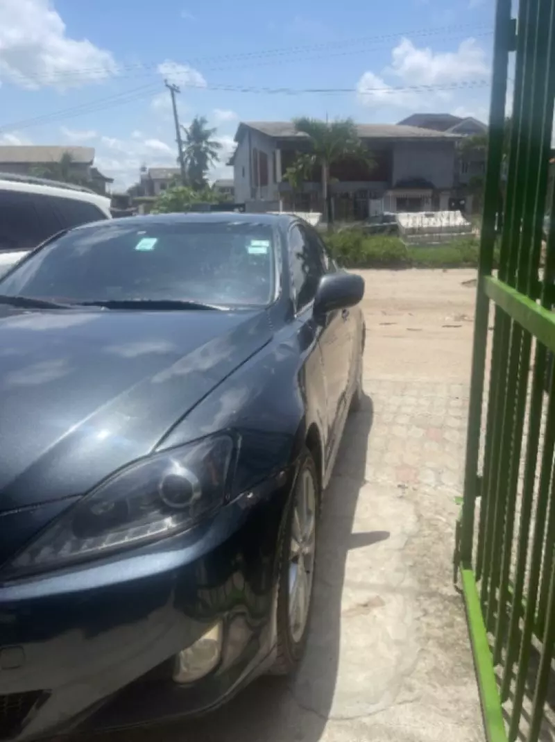 Lexus IS   - 2006
