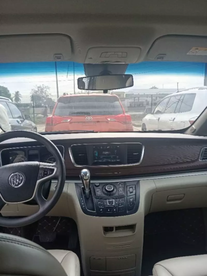 Buick Regal   - 2018