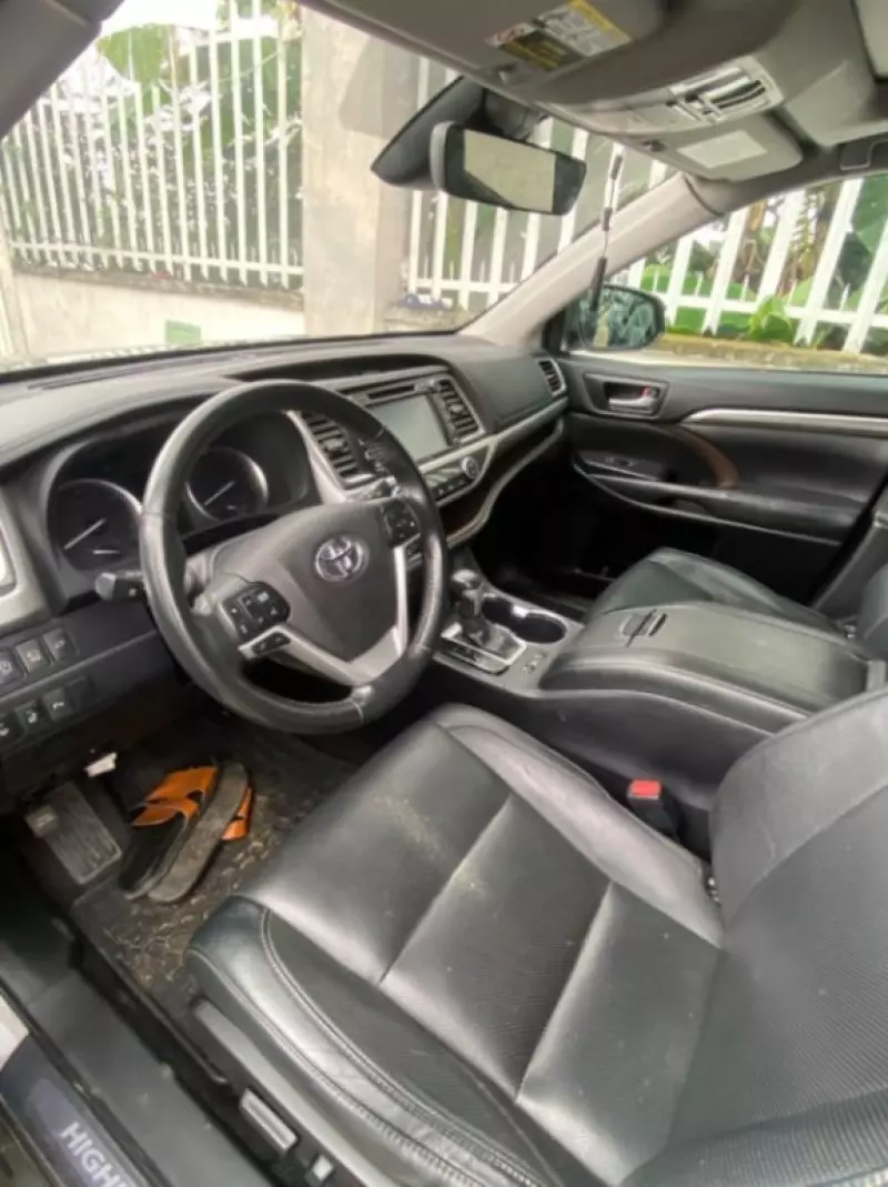 TOYOTA Highlander   - 2018