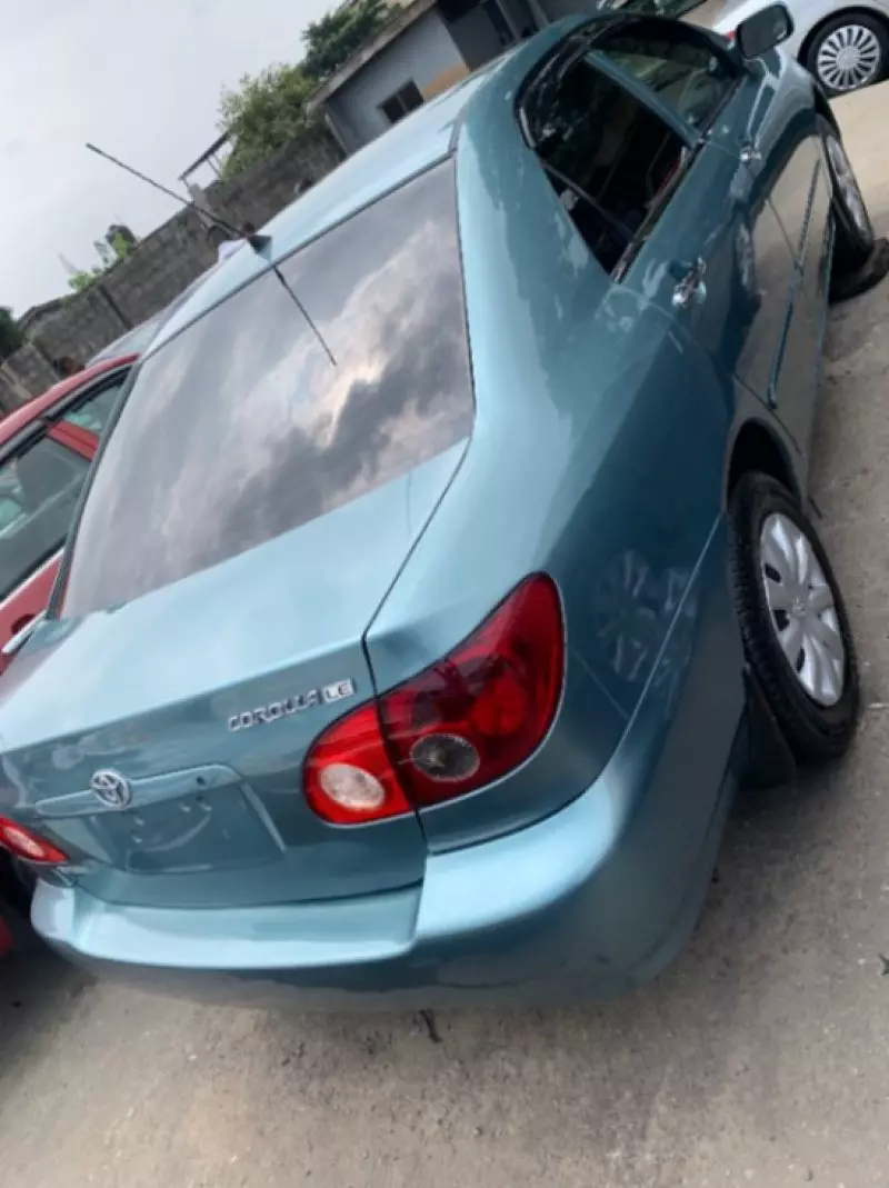 Toyota Corolla   - 2013