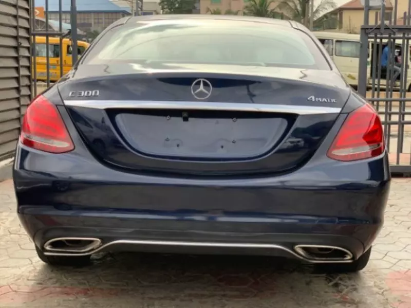 Mercedes-Benz C-Class - 2015