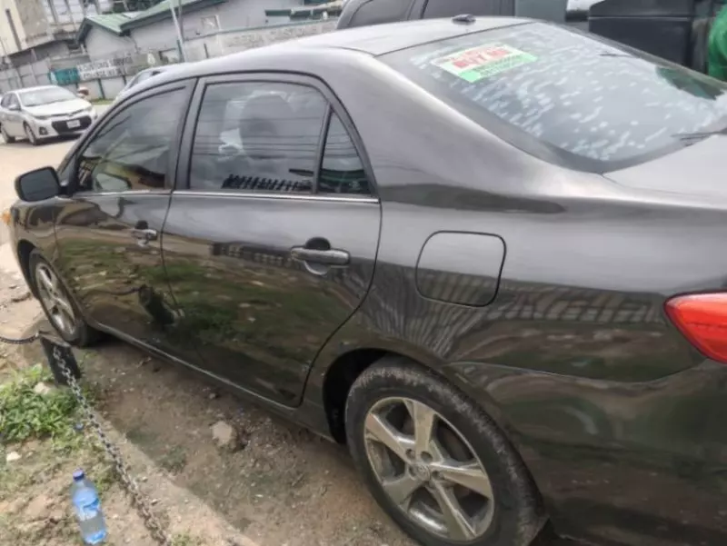 TOYOTA Corolla - 2013