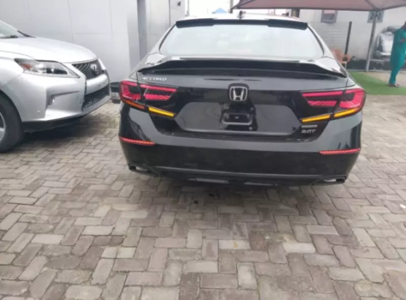 Honda Accord   - 2019