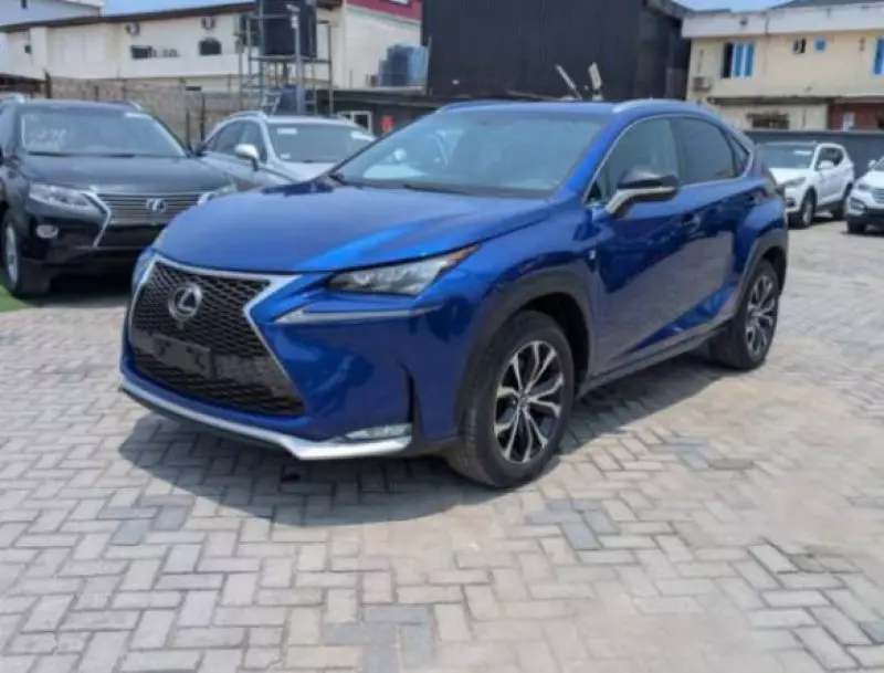 Lexus NX 200   - 2017