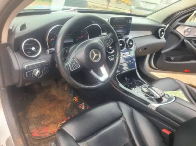 Mercedes-Benz C 300   - 2015