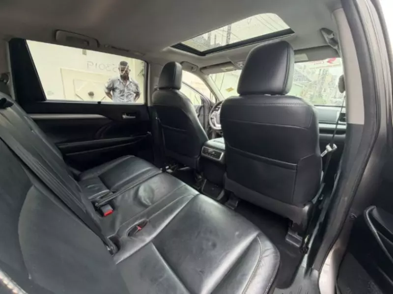 TOYOTA Highlander   - 2018