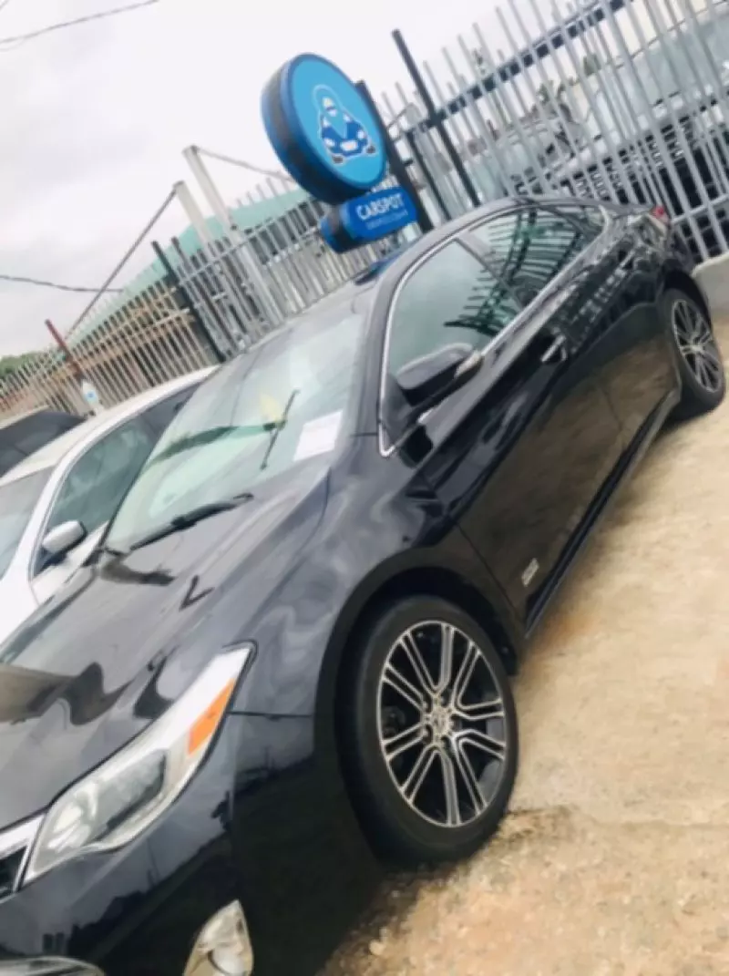 Toyota Avalon   - 2015