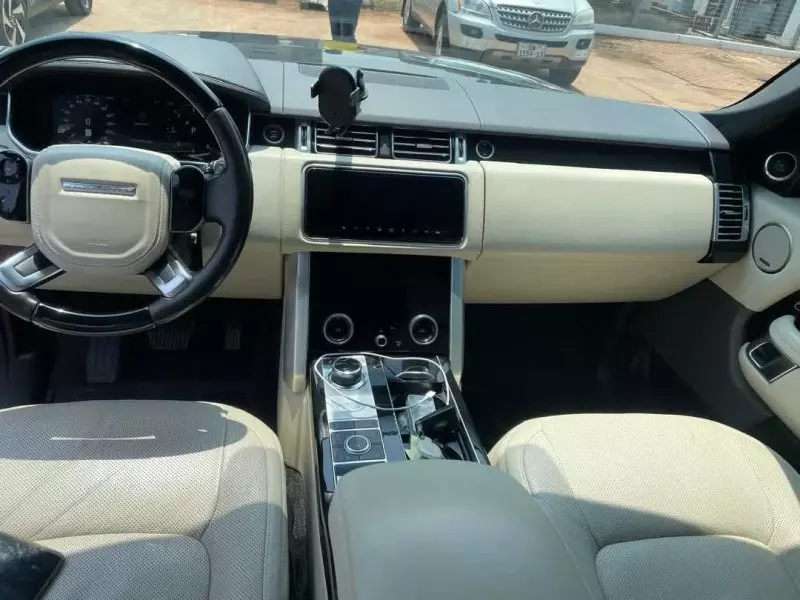 Land Rover range rover Hse   - 2020