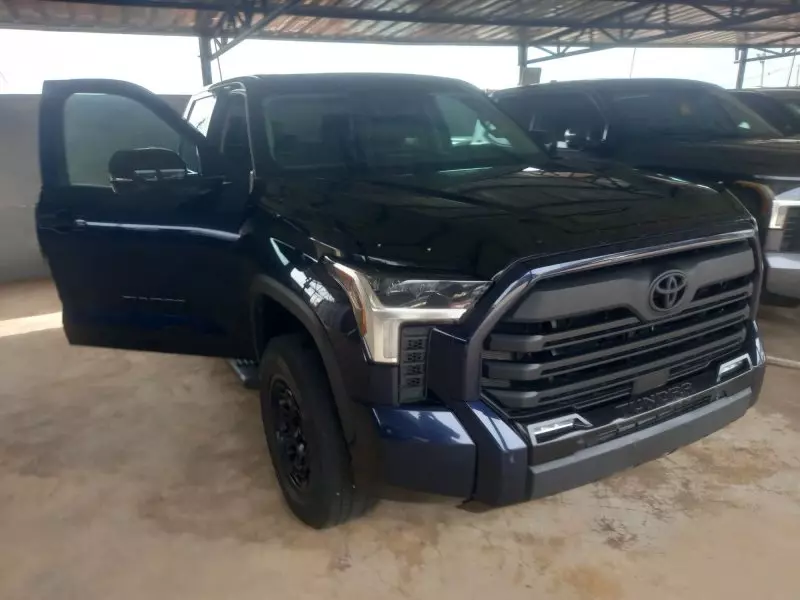 Toyota Tundra   - 2023