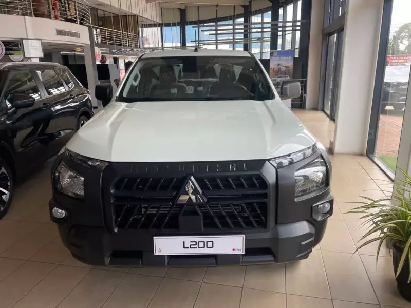 Mitsubishi L200   - 2025