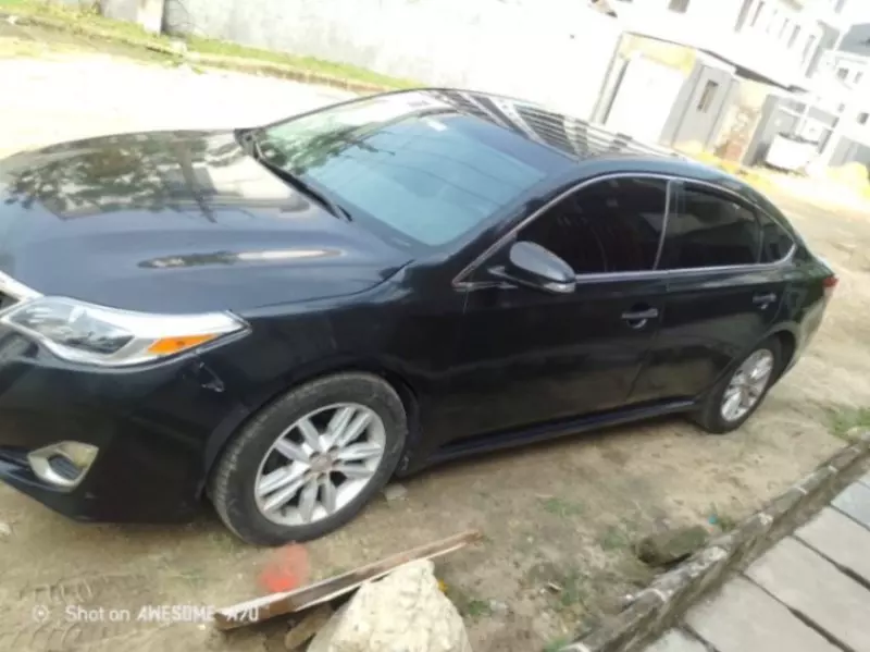 Toyota Avalon   - 2015