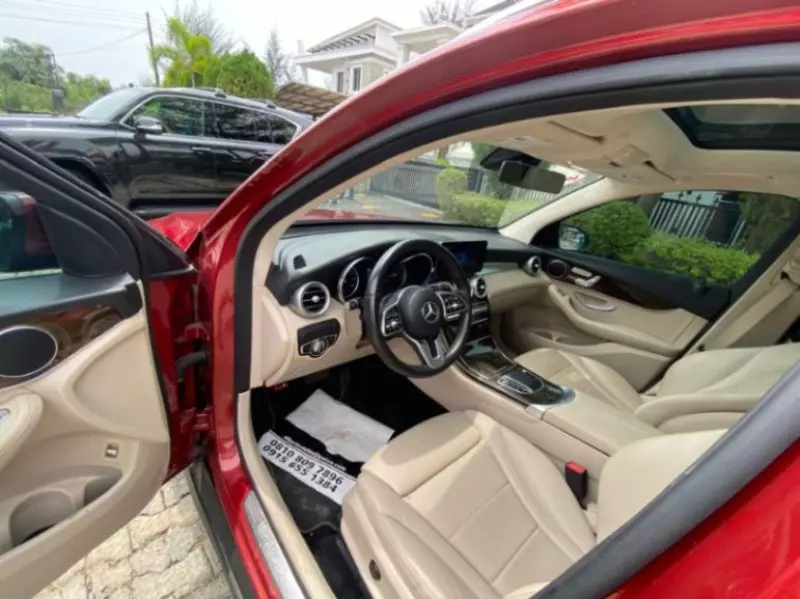 Mercedes-Benz GLC 300   - 2020