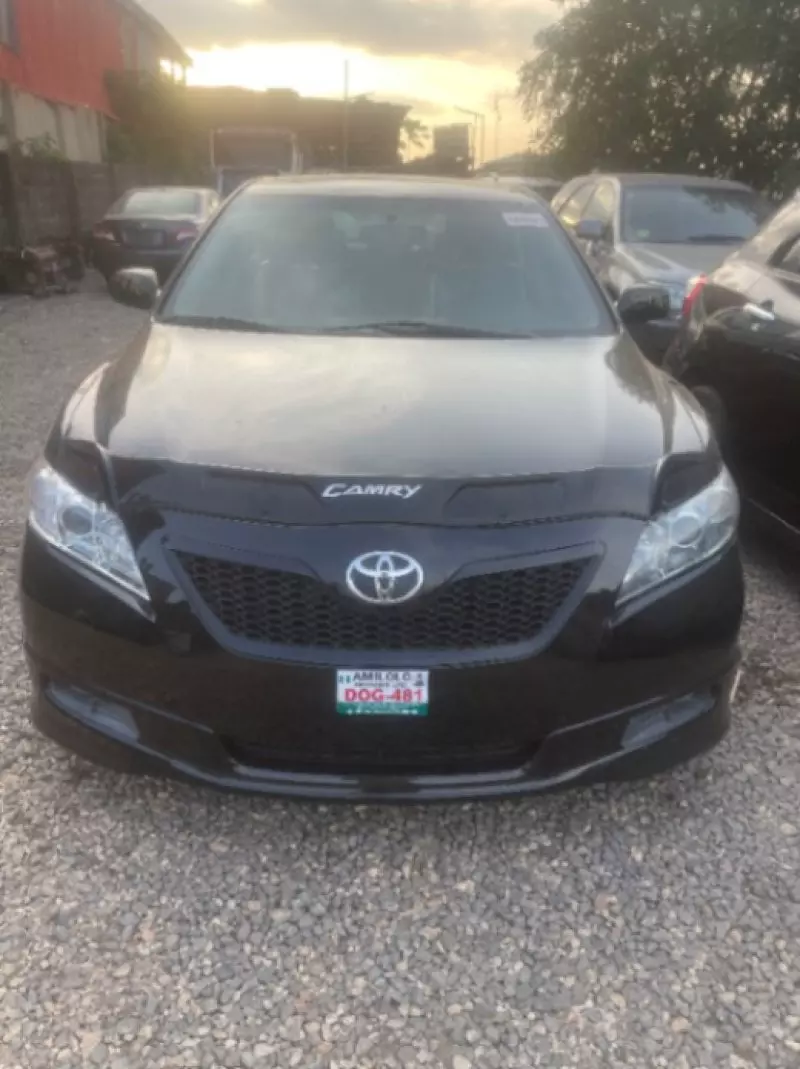 Toyota Camry - 2008