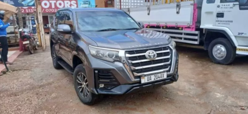 Toyota Land Cruiser   - 2016