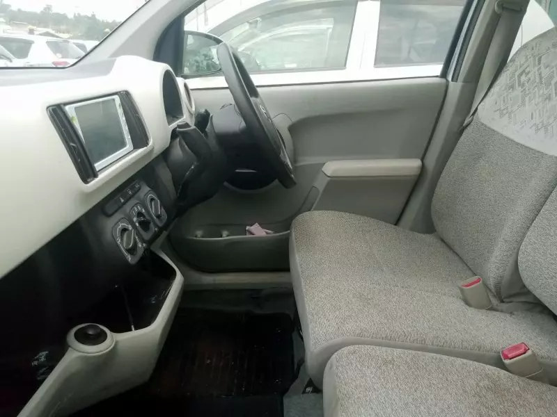 Toyota Passo   - 2012