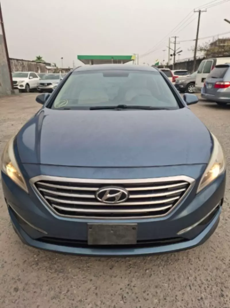 Hyundai Sonata - 2015