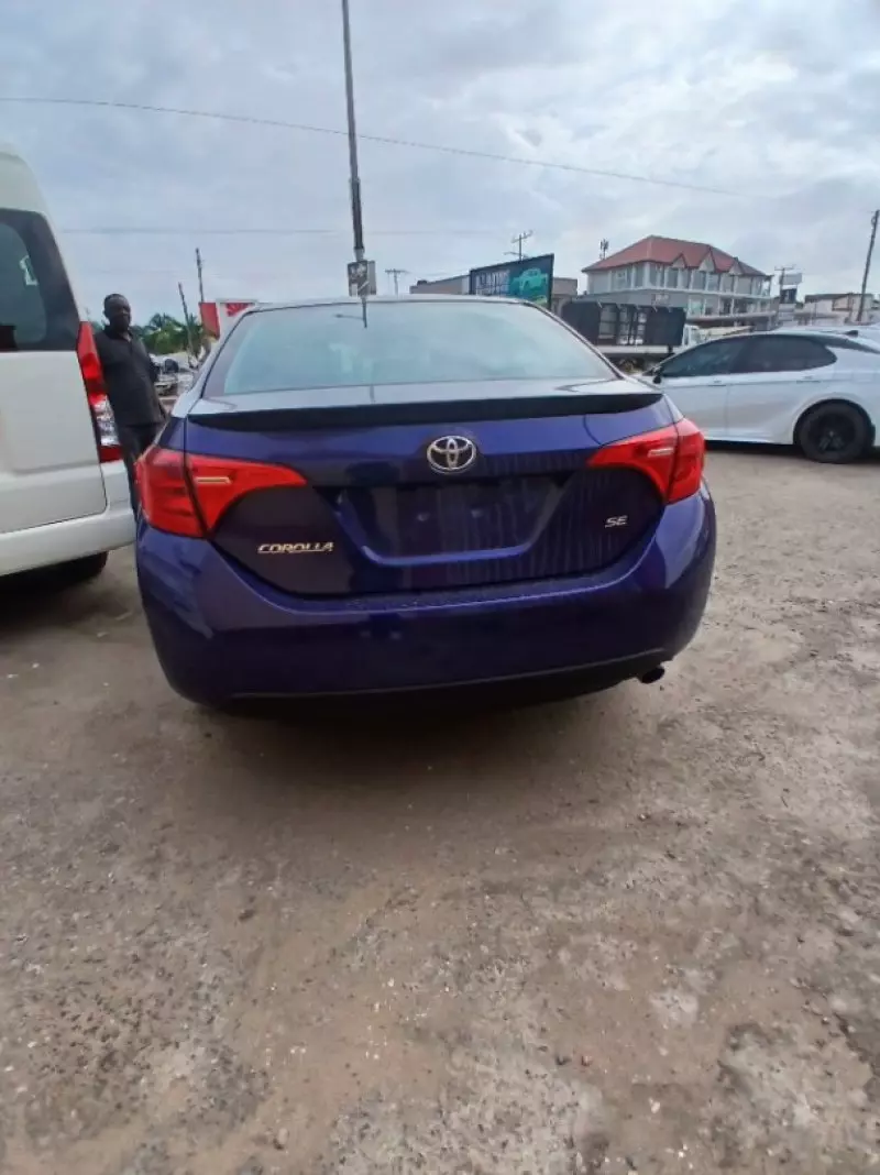 TOYOTA Corolla   - 2018