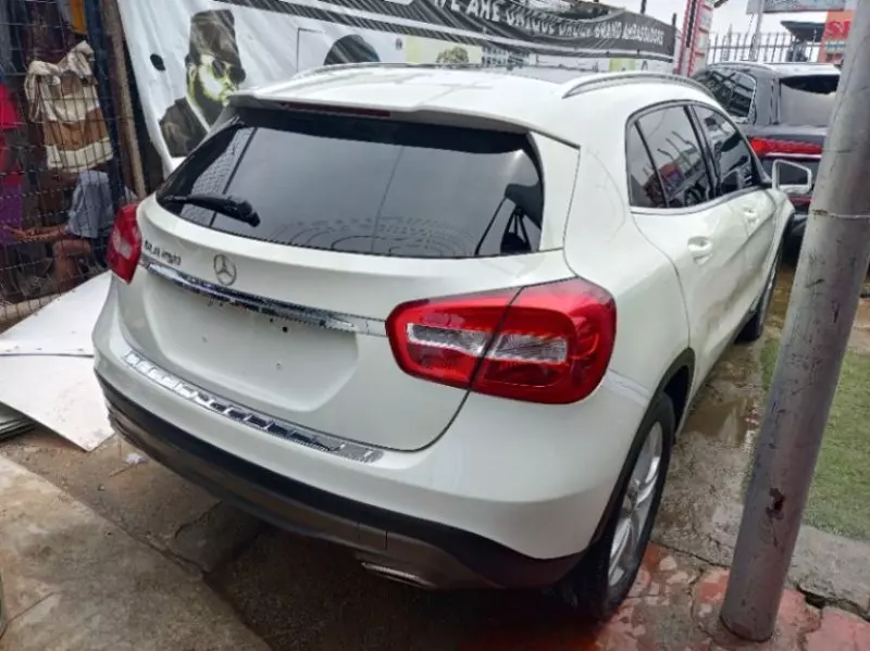 Mercedes-Benz GLA 250   - 2016