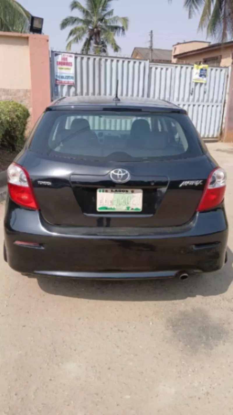 Toyota Matrix   - 2010