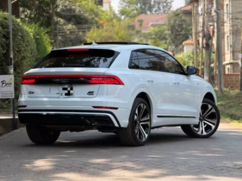Audi Q8   - 2020