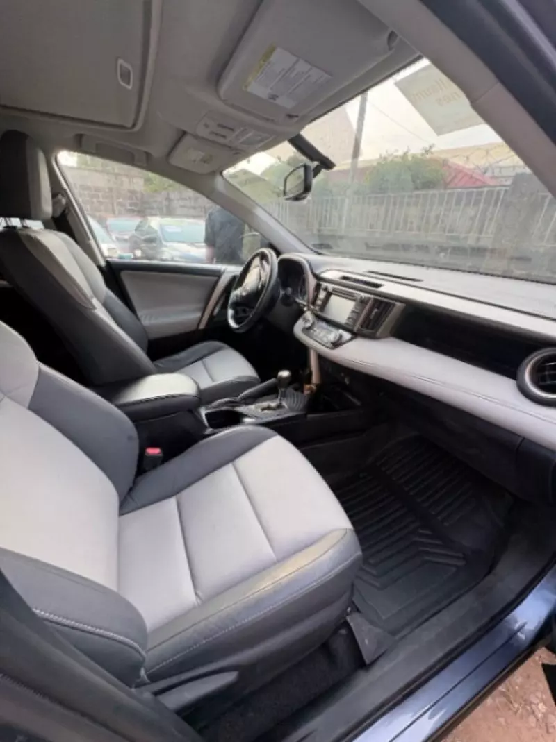 TOYOTA RAV4   - 2014