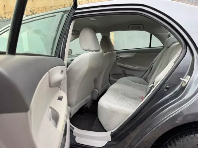 Toyota Corolla   - 2010