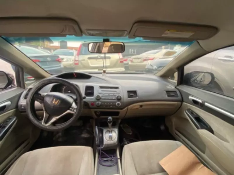 Honda Civic   - 2009