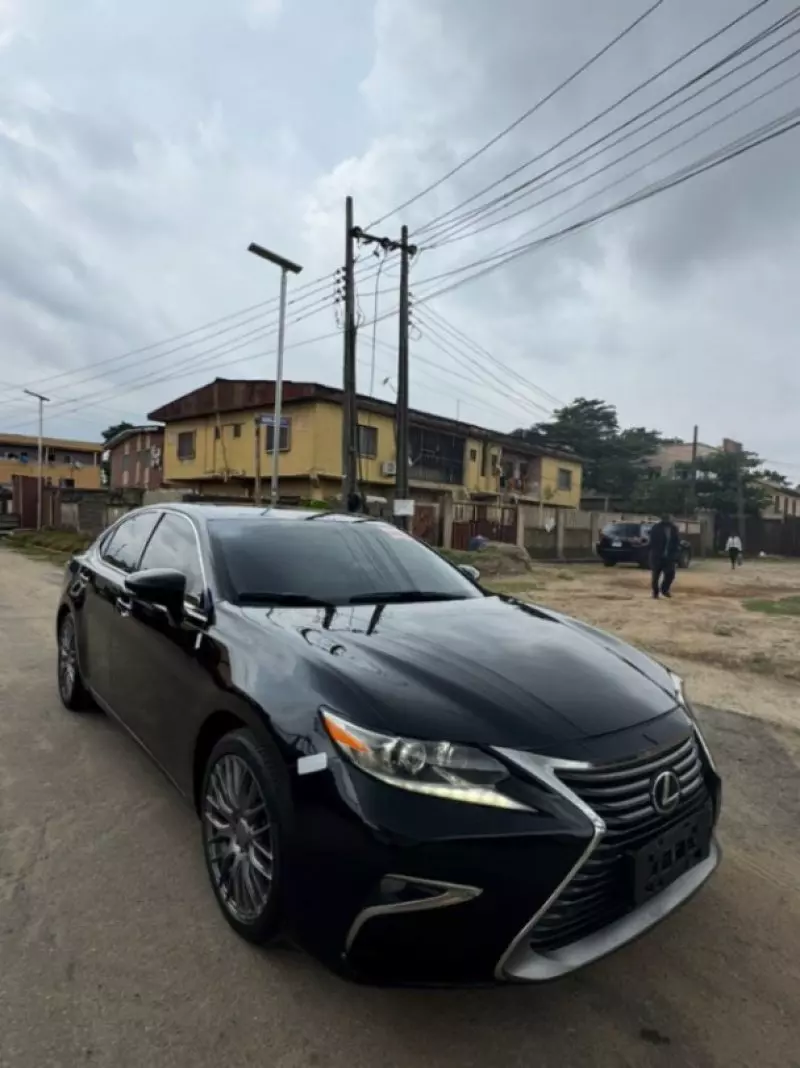 Lexus ES 350   - 2013