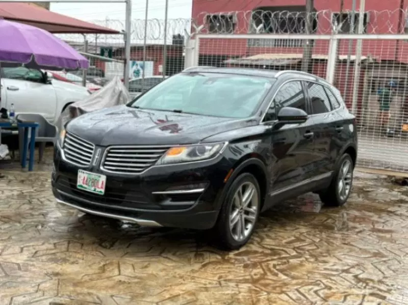 Lincoln MKC   - 2015