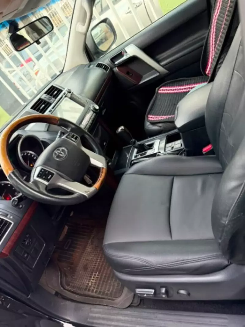 TOYOTA Prado VX - 2018