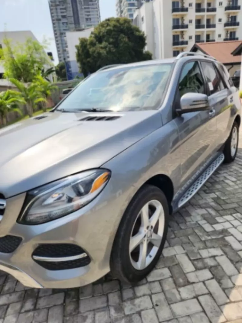 Mercedes-Benz GLE-Class   - 2016