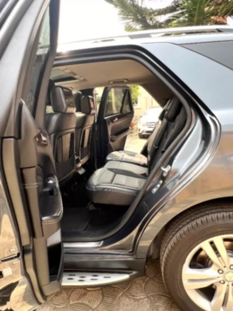 Mercedes-Benz ML-Class   - 2012