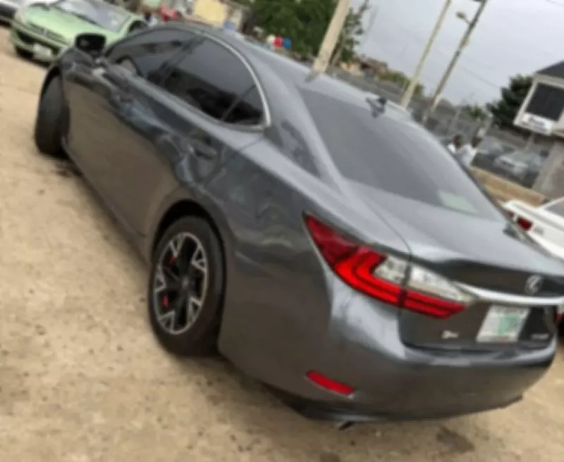 Lexus ES   - 2013