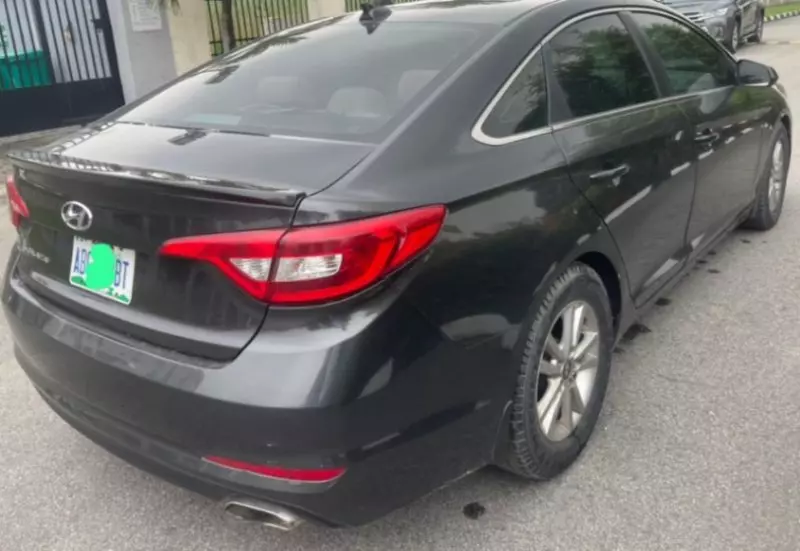 Hyundai Sonata   - 2016