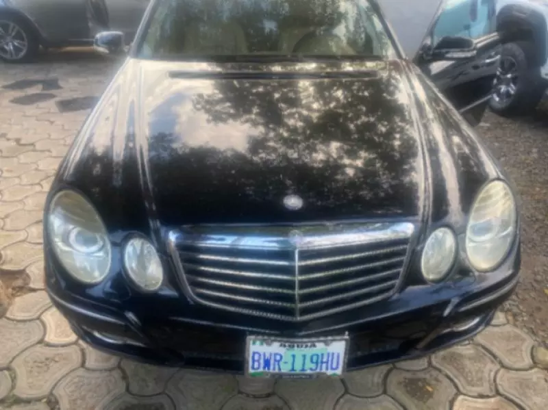 Mercedes-Benz E350   - 2008