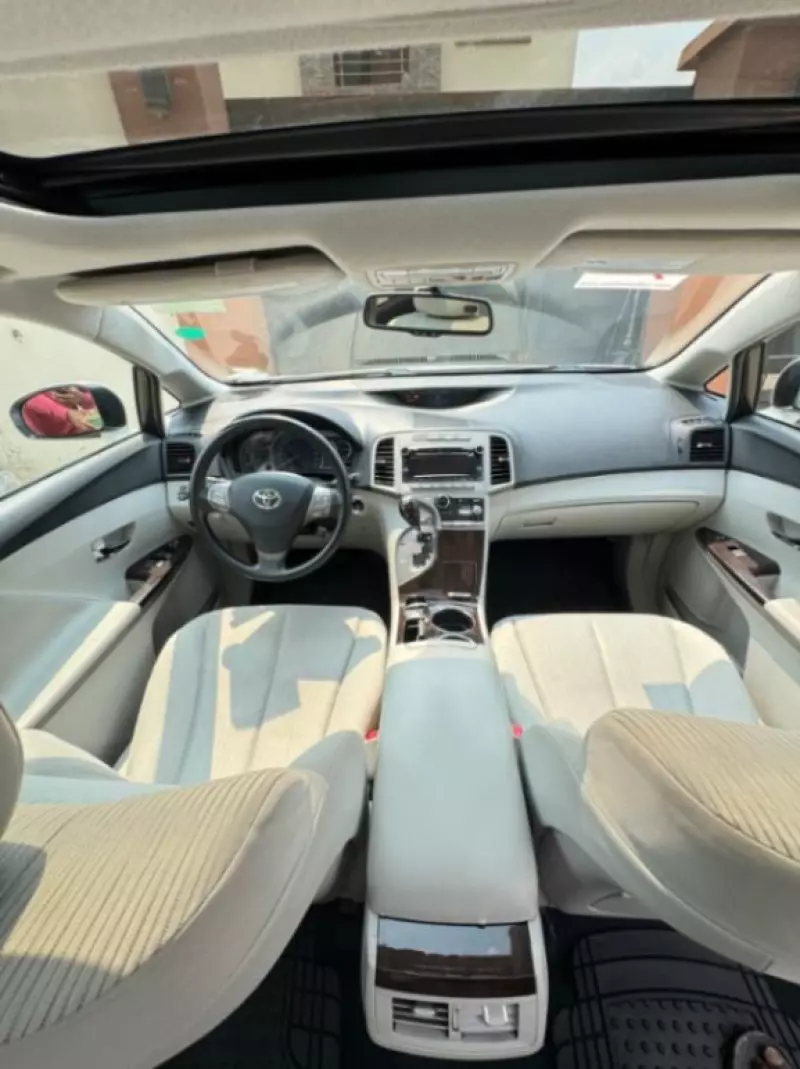 Toyota Venza   - 2010