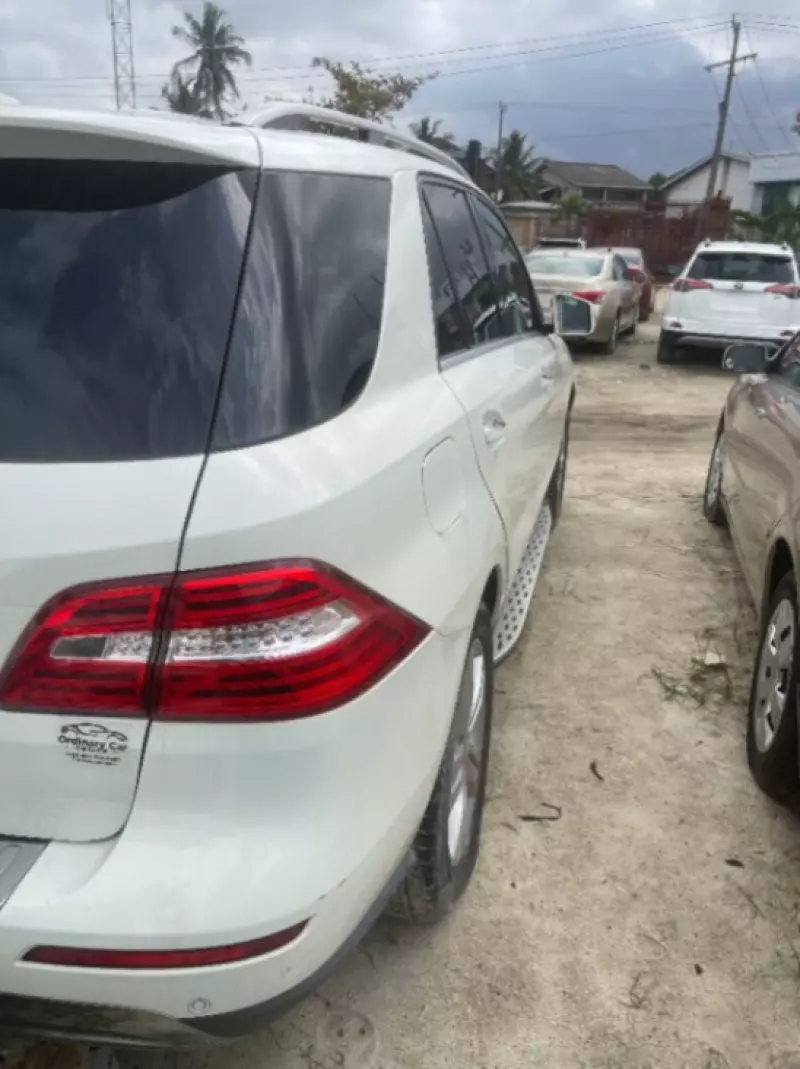 Mercedes-Benz ML 350   - 2012