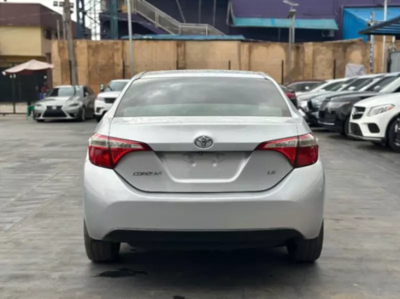 Toyota Corolla   - 2014