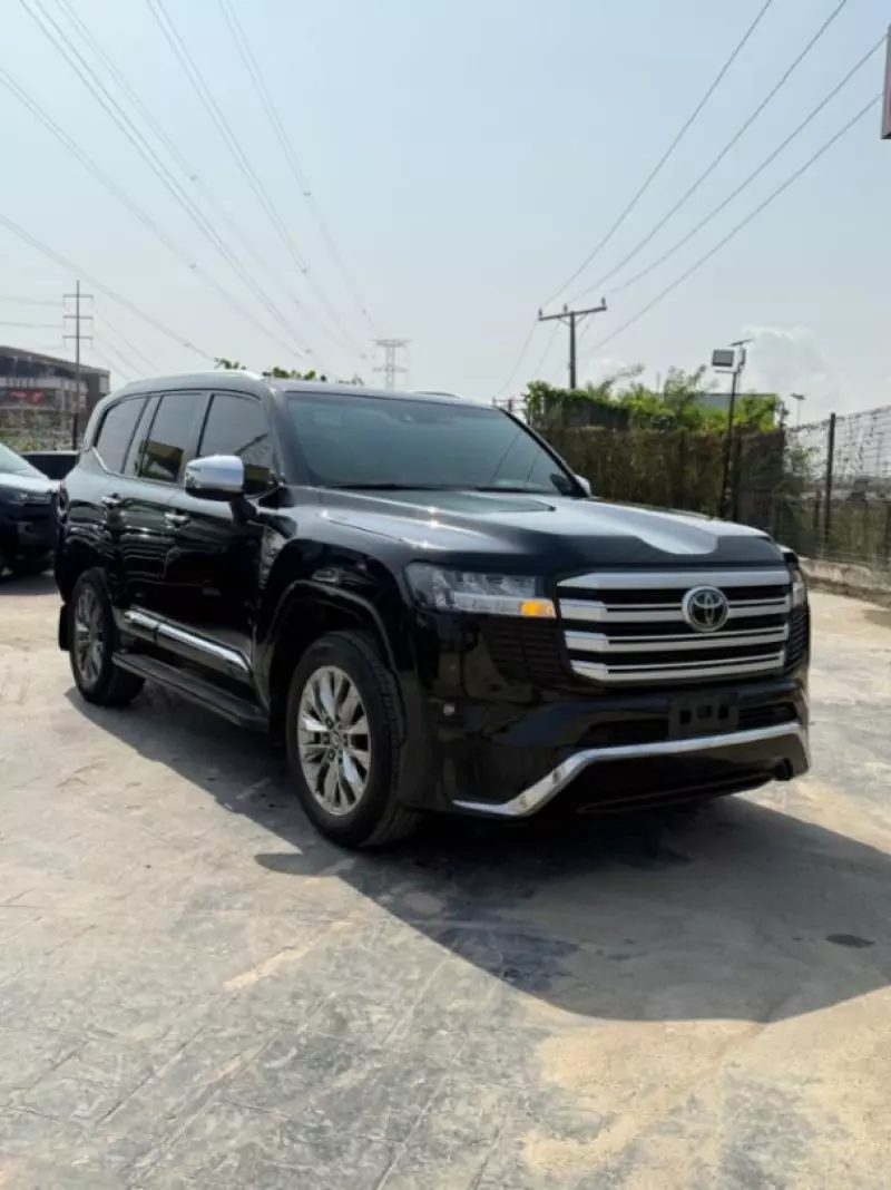 Toyota Land Cruiser GXR   - 2021