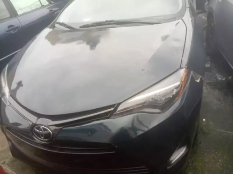 TOYOTA Corolla   - 2017