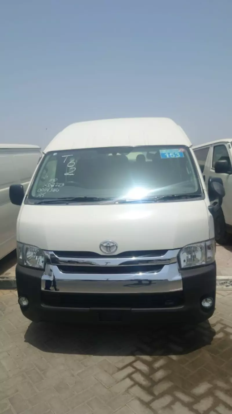 Toyota Hiace   - 2012