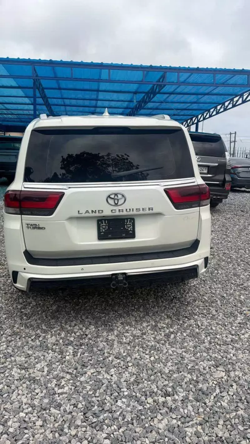 TOYOTA Land Cruiser   - 2022