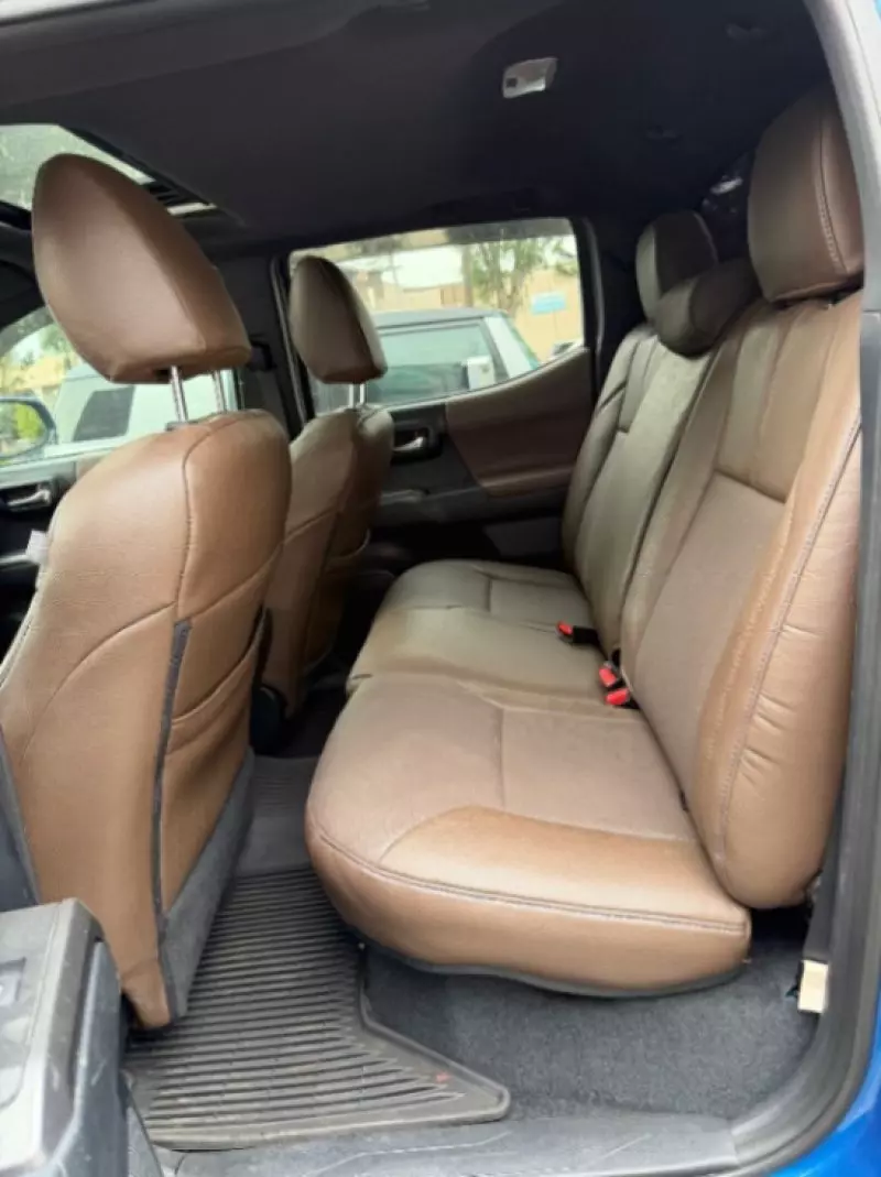 Toyota Tacoma   - 2016