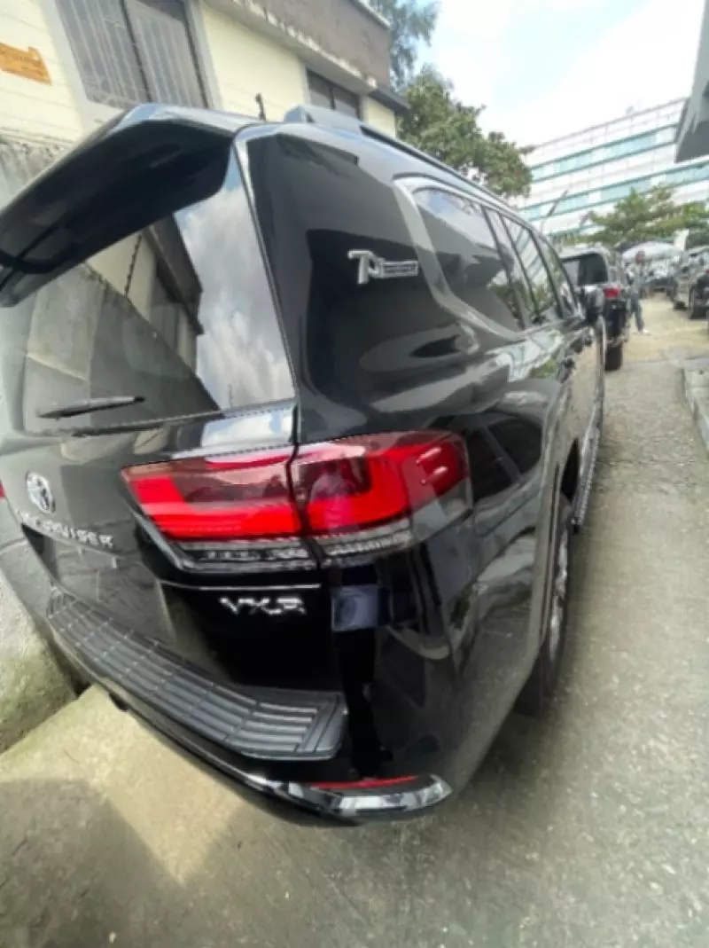 TOYOTA Land Cruiser   - 2025